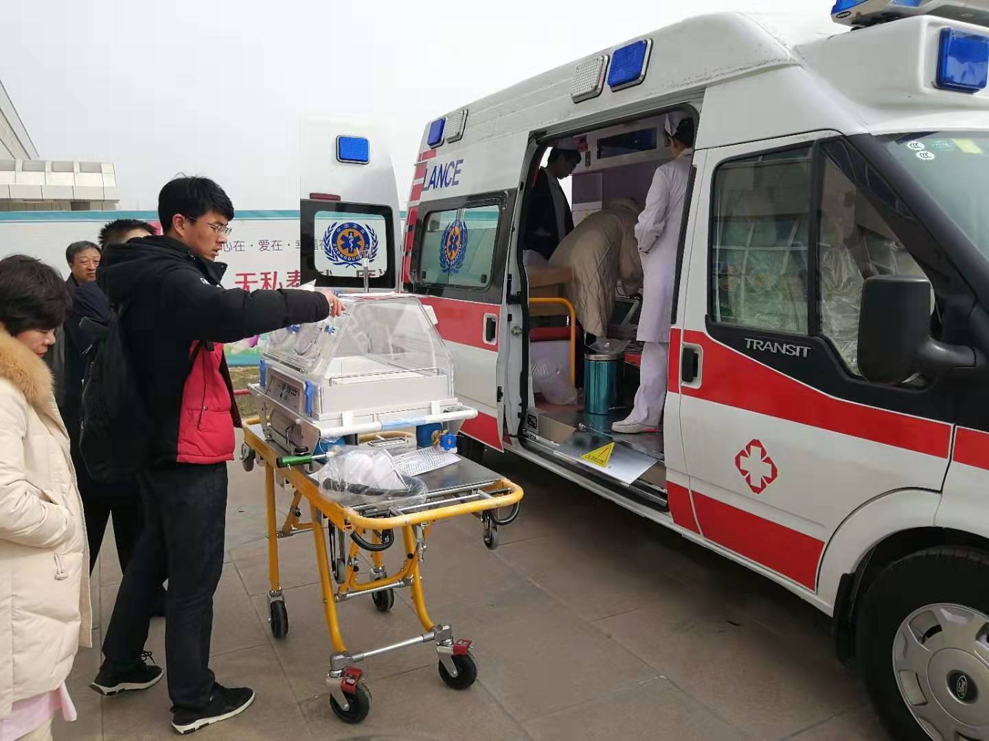 红河县救护车转院